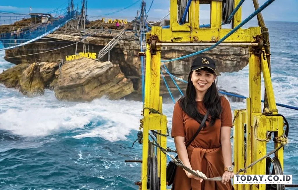 Pantai Timang Gunungkidul