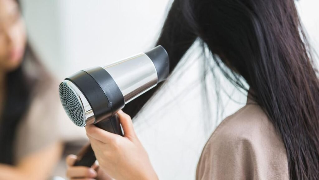 Hair Dryer Lokal Cepat Kering, Rambut Kering di Bawah 5 Menit!