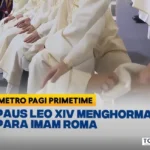 momen paus leo basuh kaki